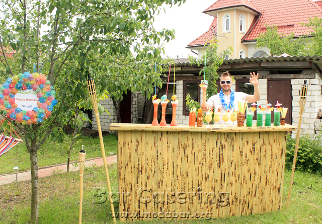 Тики коктейль бар